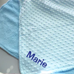 Couverture bébé bleue brodée avec prénom Tendance Cadeau - 1