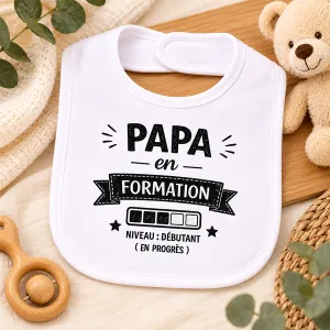 Bavoir bébé "Papa en formation" – Niveau débutant (en progrès) Tendance Cadeau - 1